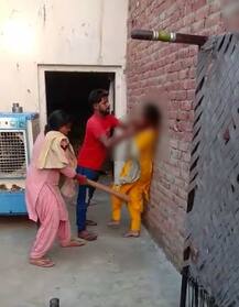 ਪਟਿਆਲਾ \'ਚ ਮਹਿਲਾ ਤੇ ਪੁਰਸ਼ ਦੀ ਬੇਰਹਿਮੀ ਨਾਲ ਕੁੱਟਮਾਰ, ਵੀਡੀਓ ਵਾਇਰਲ