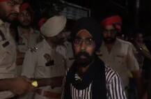 ਸਿੱਖ ਨੌਜਵਾਨ ਨਾਲ ਪੁਲਿਸ ਨੇ ਕੀਤੀ ਬਦਸਲੂਕੀ ਦਾ ਵੀਡੀਓ ਵਾਇਰਲ