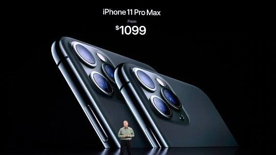 Apple iPhone 11 Pro ਦੀ ਕੀਮਤ ਤੇ ਫੀਚਰਜ਼- ਇਸ ਫੋਨ ਦੀ ਕੀਮਤ ਯੂਐਸ 999 ਅਮਰੀਕੀ ਡਾਲਰ, ਯਾਨੀ 71,786 ਰੁਪਏ ਰੱਖੀ ਗਈ ਹੈ। ਆਈਫੋਨ 11 ਪ੍ਰੋ ਵਿੱਚ ਟ੍ਰਿਪਲ ਰੀਅਰ ਕੈਮਰਾ ਸੈੱਟਅਪ ਹੈ। ਆਈਫੋਨ 11 ਪ੍ਰੋ ਦੀ 5.8 ਇੰਚ ਦੀ ਸਕਰੀਨ ਹੈ। ਇਸ ਵਿੱਚ ਸੁਪਰ ਰੈਟਿਨਾ ਡਿਸਪਲੇਅ ਹੈ। ਆਈਫੋਨ 11 ਪ੍ਰੋ 'ਤੇ 4K ਵੀਡਿਓ ਰਿਕਾਰਡ ਕੀਤੀਆਂ ਜਾ ਸਕਦੀਆਂ ਹਨ।