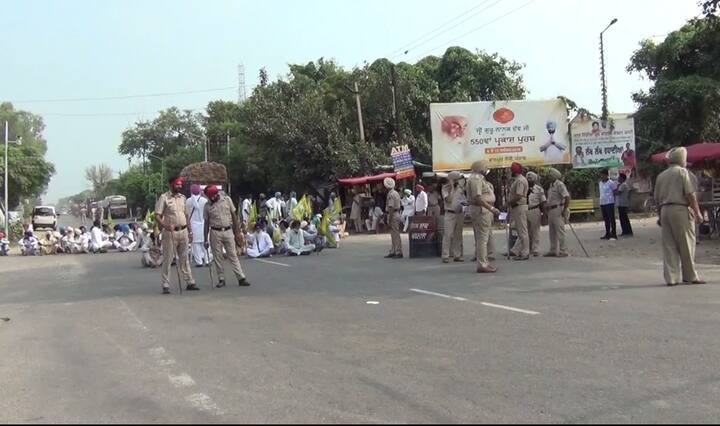 ਇਸ ਵਿੱਚ ਪੰਜਾਬ ਦੀਆਂ ਵੱਖ-ਵੱਖ ਥਾਵਾਂ ਤੋਂ ਆਏ ਲੋਕਾਂ ਨੇ ਹਿੱਸਾ ਲੈਣਾ ਸੀ ਪਰ ਇਨ੍ਹਾਂ ਲੋਕਾਂ ਨੂੰ ਮੰਜ਼ਲ ਤਕ ਪੁੱਜਣ ਤੋਂ ਪਹਿਲਾਂ ਹੀ ਰੋਕ ਦਿੱਤਾ ਗਿਆ।