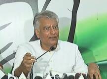 ਜਾਖੜ ਨੇ ਮੁੜ ਸੰਭਾਲੀ ਪ੍ਰਧਾਨਗੀ, ਪਹਿਲੀ ਬੈਠਕ \'ਚ ਅਫ਼ਸਰਸ਼ਾਹੀ \'ਤੇ ਚਰਚਾ