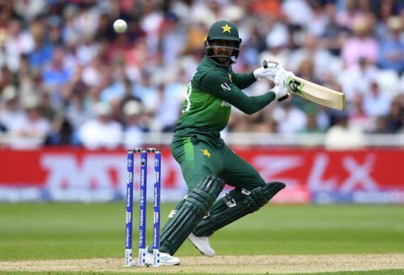 ਸ਼ੋਇਬ ਮਲਿਕ ਸਭ ਤੋਂ ਜ਼ਿਆਦਾ ਦੌੜਾਂ ਬਣਾਉਣ ਦੇ ਮਾਮਲੇ ‘ਚ ਚੌਥੇ ਨੰਬਰ ‘ਤੇ ਹਨ। ਉਨ੍ਹਾਂ ਨੇ 11 ਮੈਚਾਂ ‘ਚ 2263 ਦੌੜਾਂ ਬਣਾਈਆਂ ਹਨ।