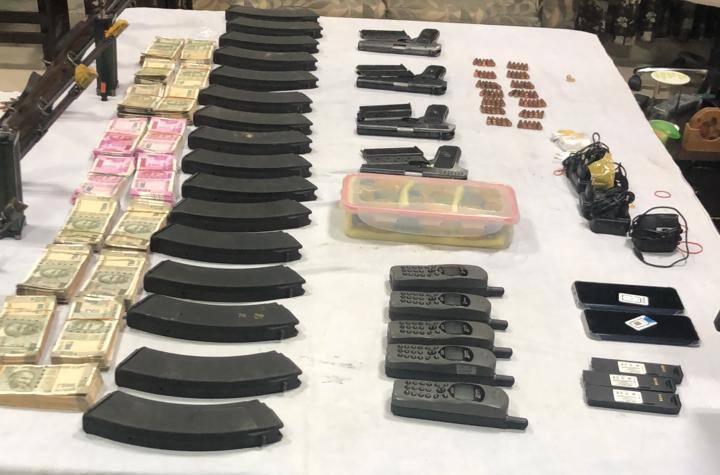 ਪੰਜਾਬ 'ਚ ਅੱਤਵਾਦੀ ਸਾਜ਼ਿਸ਼ ਦਾ ਖ਼ੁਲਾਸਾ, ਮਾਰੂ ਹਥਿਆਰ ਤੇ ਸੈਟੇਲਾਈਟ ਫੋਨ ਬਰਾਮਦ