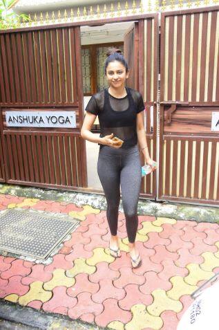 ਐਕਟਰਸ ਰਾਕੁਲ ਪ੍ਰੀਤ ਨੂੰ ਵੀ ਵਰਕ ਆਊਟ ਸੇਸ਼ਨ ਦੌਰਾਨ ਸਪੋਟ ਕੀਤਾ ਗਿਆ।