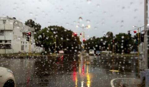 ਬਾਰਿਸ਼ ਨਾਲ ਹੋ ਸੱਕਦੀ ਹੈ ਨਵੇਂ ਸਾਲ ਦੀ ਸ਼ੁਰੂਆਤ, ਠੰਡ ਤੋਂ ਰਾਹਤ ਦੀ ਨਹੀਂ ਕੋਈ ਉਮੀਦ ਬਾਰਿਸ਼ ਨਾਲ ਹੋ ਸੱਕਦੀ ਹੈ ਨਵੇਂ ਸਾਲ ਦੀ ਸ਼ੁਰੂਆਤ, ਠੰਡ ਤੋਂ ਰਾਹਤ ਦੀ ਨਹੀਂ ਕੋਈ ਉਮੀਦ