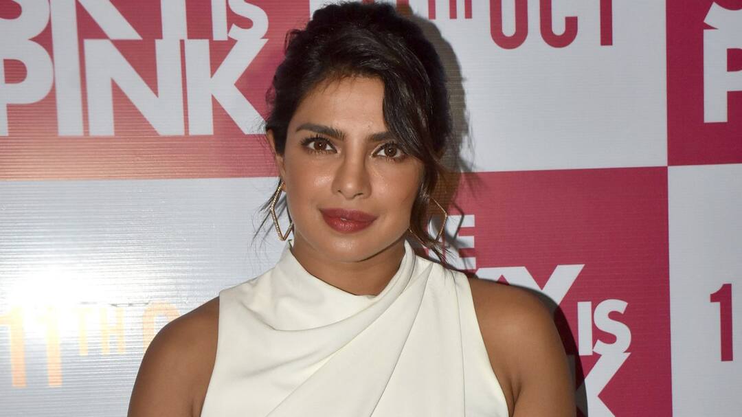 Priyanka Chopra's tweet rate of Rs 1.92 crore, find out the income of this actress ਪ੍ਰਿਅੰਕਾ ਚੋਪੜਾ ਦੇ ਇੱਕ ਟਵੀਟ ਦਾ ਰੇਟ 1.92 ਕਰੋੜ ਰੁਪਏ, ਜਾਣੋ ਇਸ ਅਦਾਕਾਰਾ ਦੀ ਆਮਦਨ