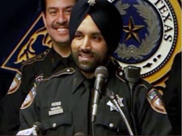 HCSO Sandeep Dhaliwal dies after being shot during traffic stop near Cypress ਟੈਕਸਸ ‘ਚ ਭਾਰਤੀ ਮੂਲ ਦੇ ਸਿੱਖ ਪੁਲਿਸ ਅਫਸਰ ਦਾ ਗੋਲੀ ਮਾਰ ਕੇ ਕਤਲ