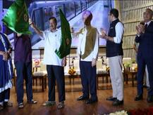 ਦਿੱਲੀ ਨੂੰ ਗ੍ਰੇ-ਲਾਈਨ ਮੈਟਰੋ ਦੀ ਸੌਗਾਤ, ਕੇਜਰੀਵਾਲ ਨੇ ਦਿਖਾਈ ਹਰੀ ਝੰਡੀ