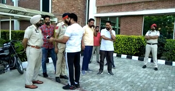 Drug trafficking attack on CIA team in Bathinda ਬਠਿੰਡਾ ‘ਚ ਸੀਆਈਏ ਟੀਮ ‘ਤੇ ਨਸ਼ਾ ਤਸਕਰਾਂ ਨੇ ਕੀਤਾ ਹਮਲਾ