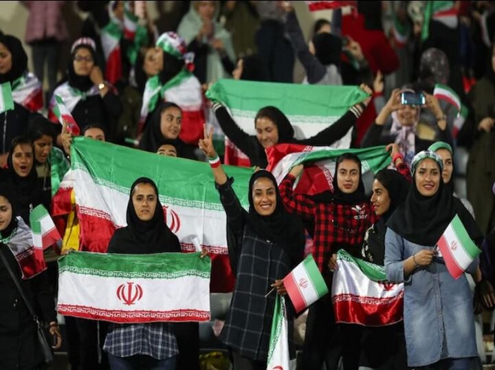 iranian-women-allowed-to-watch-football-at-stadium-for-first-time-in-decades ਫੀਫਾ ਵਰਲਡ ਕੱਪ ‘ਚ ਸਿਰਜਿਆ ਜਾਵੇਗਾ ਇਤਿਹਾਸ, 40 ਸਾਲ ਬਾਅਦ ਸਟੇਡੀਅਮ ‘ਚ ਇਰਾਨੀ ਔਰਤਾਂ