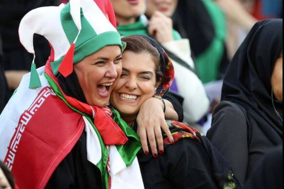 ਇੱਕ ਫੁਟਬਾਲ ਫੈਨ ਦੀ ਮੌਤ ਤੋਂ ਬਾਅਦ ਸਰਕਾਰ ਨੂੰ ਝੁਕਣਾ ਪਿਆ ਤੇ ਆਪਣੇ ਕਾਨੂੰਨ ‘ਚ ਬਦਲਾਅ ਕਰਨੇ ਪਏ।