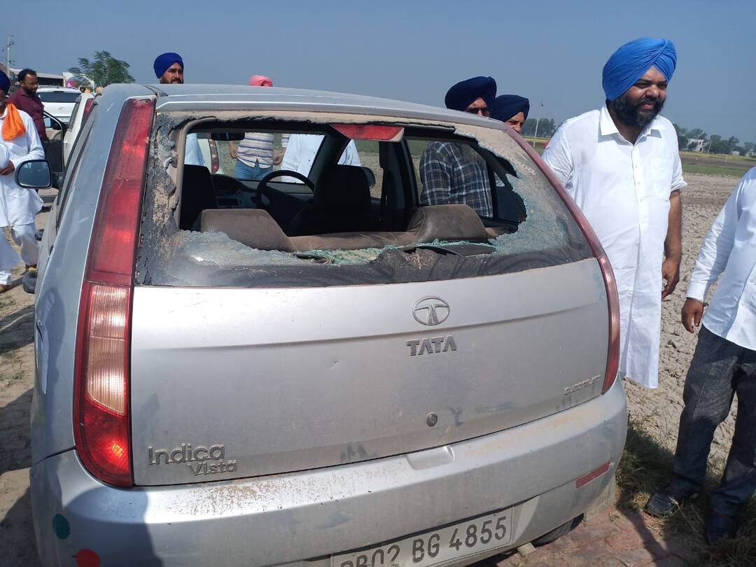 illegal mining in batala boni and his coworkers attacked by minors ਨਾਜਾਇਜ਼ ਮਾਈਨਿੰਗ ਖਿਲਾਫ ਆਵਾਜ਼ ਚੁੱਕਣ ਵਾਲੇ ਸਾਬਕਾ ਵਿਧਾਇਕ ਬੋਨੀ ਅਜਨਾਲਾ ਦੇ ਕਾਫਲੇ 'ਤੇ ਹਮਲਾ