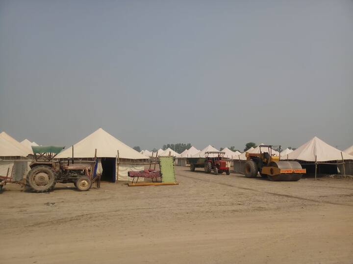 ਇਸ ਟੈਂਟ ਸਿਟੀ ਵਿੱਚ ਆਉਣ ਵਾਲੇ ਸ਼ਰਧਾਲੂਆਂ ਨੂੰ ਪੰਜਾਬ ਸਰਕਾਰ ਦੀ ਵੈੱਬਸਾਈਟ ਰਾਹੀਂ ਆਨਲਾਈਨ ਰਜਿਸਟਰੇਸ਼ਨ ਕਰਵਾਈ ਜਾ ਸਕੇਗੀ ਜਦਕਿ ਲੋਕ ਮੌਕੇ 'ਤੇ ਆ ਕੇ ਵੀ ਆਪਣੀ ਰਜਿਸਟਰੇਸ਼ਨ ਕਰਵਾ ਸਕਦੇ ਹਨ। 