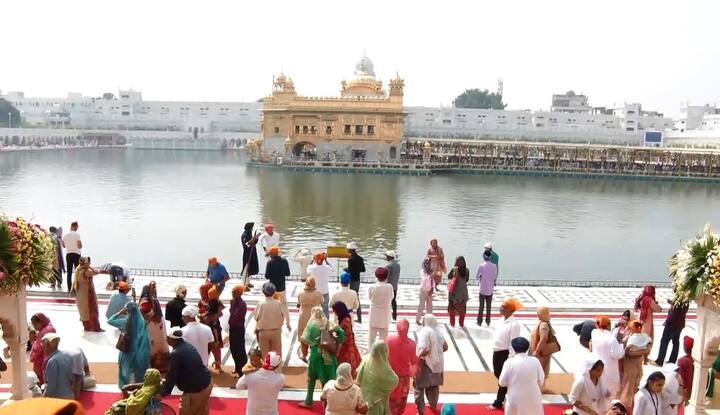 ਚੌਥੇ ਪਾਤਸ਼ਾਹ ਸ੍ਰੀ ਗੁਰੂ ਰਾਮਦਾਸ ਜੀ ਦੇ ਪ੍ਰਕਾਸ਼ ਪੁਰਬ ਸਮਾਗਮਾਂ ਦੇ ਮੱਦੇਨਜ਼ਰ ਸ਼੍ਰੋਮਣੀ ਗੁਰਦੁਆਰਾ ਪ੍ਰਬੰਧਕ ਕਮੇਟੀ ਵੱਲੋਂ ਧਾਰਮਿਕ ਸਭਾ-ਸੁਸਾਇਟੀਆਂ ਤੇ ਸੰਗਤਾਂ ਦੇ ਸਹਿਯੋਗ ਨਾਲ ਅੱਜ ਵਿਸ਼ਾਲ ਨਗਰ ਕੀਰਤਨ ਸਜਾਇਆ ਗਿਆ।