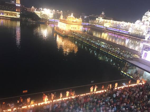 ਸ੍ਰੀ ਗੁਰੂ ਰਾਮਦਾਸ ਜੀ ਦੇ ਪ੍ਰਕਾਸ਼ ਪੁਰਬ ਮੌਕੇ ਦੀਪਮਾਲਾ ਤੇ ਆਤਿਸ਼ਬਾਜੀ ਦੇ ਅਲੋਕਿਕ ਦ੍ਰਿਸ਼