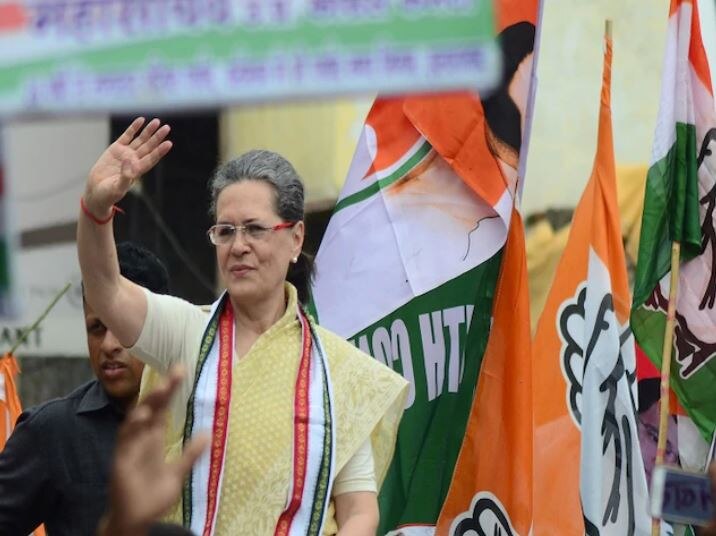 sonia gandhis first rally postponed in the last round of campaigning rahul gandhi will participate ਅਚਾਨਕ ਸੋਨੀਆ ਦੀ ਥਾਂ ਰਾਹੁਲ ਨੇ ਸੰਭਾਲੀ ਕਮਾਨ