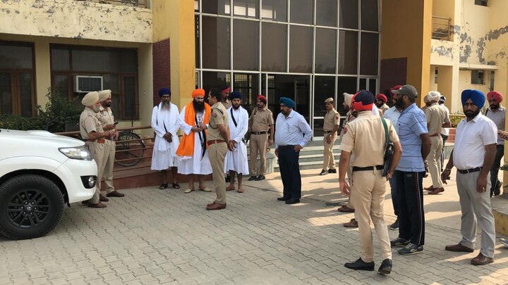 ਇਸ ਤੋਂ ਬਾਅਦ ਇੱਕ ਗਰੁੱਪ ਵੱਲੋਂ ਬਲਜੀਤ ਸਿੰਘ ਦਾਦੂਵਾਲ ਨੂੰ ਇਸ ਗੁਰੂ ਨਾਨਕ ਦੇਵ ਹਾਲ ਐਂਡ ਲਾਇਬ੍ਰੇਰੀ ਦਾ ਸਰਪ੍ਰਸਤ ਬਣਾਇਆ ਗਿਆ ਸੀ। ਇਸ ਤੋਂ ਬਾਅਦ ਦਾਦੂਵਾਲ ਵੱਲੋਂ ਗੁਰੂ ਨਾਨਕ ਦੇਵ ਜੀ ਦੇ ਗੁਰਪੁਰਬ ਮੌਕੇ ਇਸ ਜਗ੍ਹਾ ਉੱਤੇ ਸ੍ਰੀ ਅਖੰਡ ਪਾਠ ਸਾਹਿਬ ਰੱਖਣ ਲਈ ਕਿਹਾ ਸੀ।