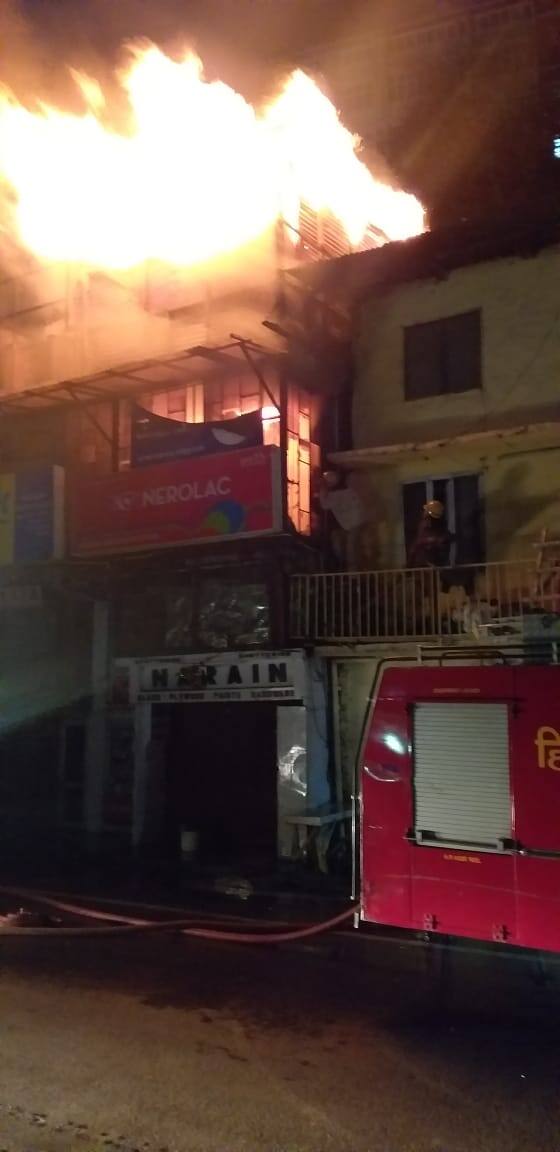 ਇਸ ਅੱਗਜ਼ਨੀ ਵਿੱਚ ਕਿਸੇ ਤਰ੍ਹਾਂ ਦਾ ਜਾਨੀ ਨੁਕਸਾਨ ਹੋਣੋਂ ਬਚਾਅ ਰਿਹਾ। 