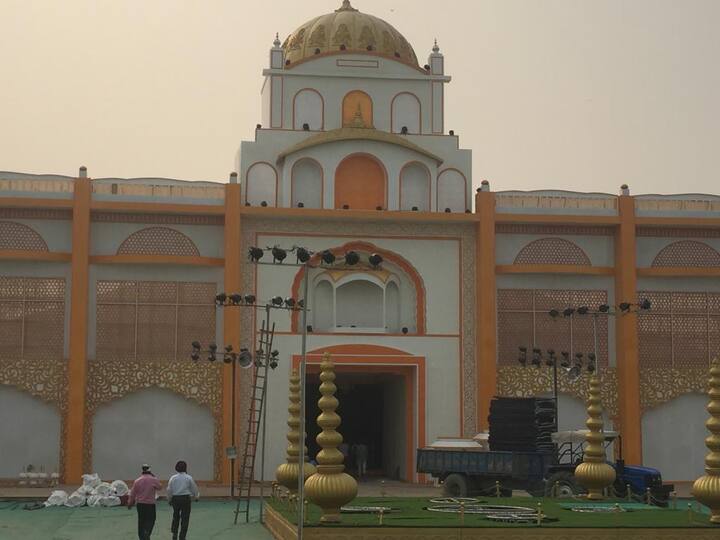 ਇਹ ਬੋਰਡ ਗੁਰਦੁਆਰਾ ਬੇਰ ਸਾਹਿਬ ਨੇੜੇ ਲੱਗੇ ਐਸਜੀਪੀਸੀ ਦੇ ਪੰਡਾਲ ਨਜ਼ਦੀਕ ਵੀ ਲੱਗੇ ਹਨ।