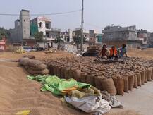 ਮੰਡੀਆਂ \'ਚ ਰੁਲ਼ ਰਹੇ ਕਿਸਾਨ, ਘੱਟ ਝਾੜ ਕਾਰਨ ਦੋਹਰੀ ਮਾਰ, ਵੱਖਰੇ ਬੋਨਸ ਦੀ ਮੰਗ