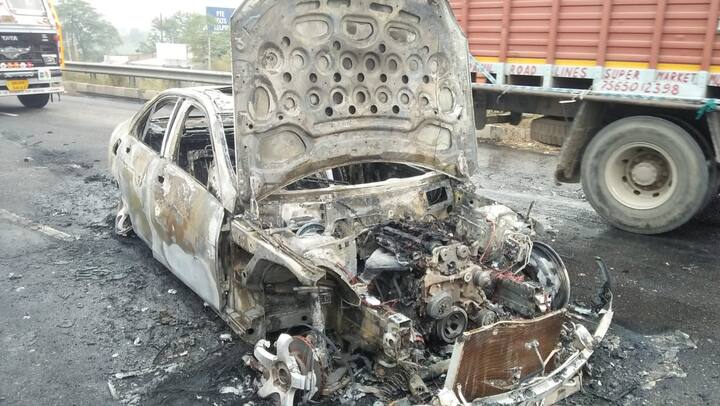 ਕਾਰ ਸਵਾਰ ਮਨੀਮਾਜਰੀ ਦੇ ਰਹਿਣ ਵਾਲੇ ਦੱਸੇ ਜਾ ਰਹੇ ਹਨ।