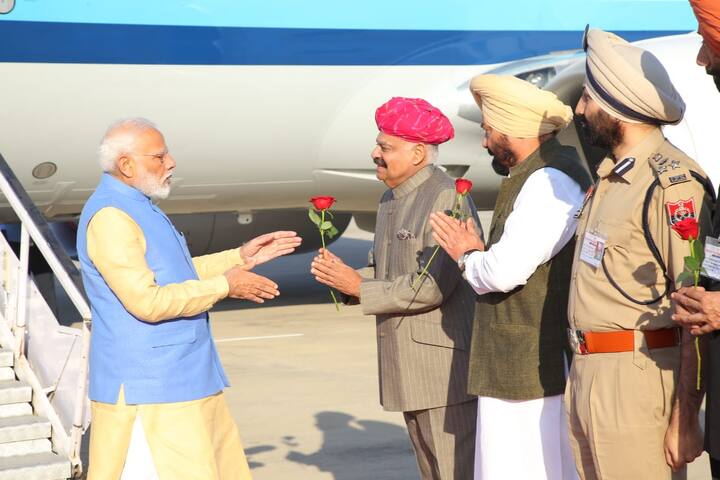 ਇਸ ਮੌਕੇ ਸੂਬੇ ਦੇ ਮੁੱਖ ਮੰਤਰੀ ਕੈਪਟਨ ਅਮਰਿੰਦਰ ਸਿੰਘ ਵੀ ਨਜ਼ਰ ਆਏ।