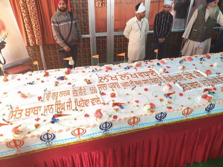 550 ਕਿਲੋ ਦਾ ਕੇਕ।
