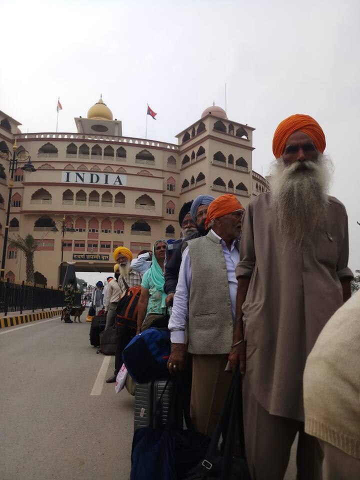 ਇਸ ਕਾਰਨ ਉਹ ਇਸ ਦੇ ਗਵਾਹ ਬਣੇ ਤੇ ਉਨ੍ਹਾਂ ਦੀ ਜ਼ਿੰਦਗੀ ਵਿੱਚ ਇਸ ਤੋਂ ਵੱਡਾ ਕੋਈ ਹੋਰ ਇਤਿਹਾਸਕ ਪਲ ਨਹੀਂ ਹੋ ਸਕਦਾ। ਪਾਕਿਸਤਾਨੀ ਲੋਕਾਂ ਨੇ ਵੀ ਇਸ ਦੀ ਖੁੱਲ੍ਹ ਕੇ ਪ੍ਰਸੰਸਾ ਕੀਤੀ।
