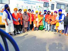 ਕੈਨੇਡਾ ਤੋਂ ਆਪਣੀ ਬੱਸ ਰਾਹੀਂ ਹੀ ਪੰਜਾਬ ਪਹੁੰਚੇ ਸਿੱਖ, 21,000 ਕਿਲੋਮੀਟਰ ਸਫਰ