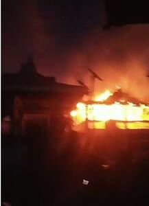 ਚਿੜੀਆਘਰ 'ਚ ਲੱਗੀ ਭਿਆਨਕ ਅੱਗ, ਚਪੇਟ 'ਚ ਆਏ 3 ਮਕਾਨ, 6 ਪਰਿਵਾਰ ਬੇਘਰ