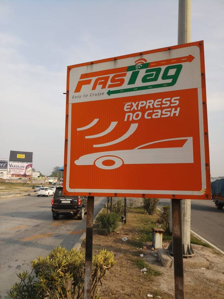 ਤੁਸੀਂ ਇਹ ਟੈਗ ਕਿਸੇ ਵੀ ਟੋਲ ਪਲਾਜ਼ਾ ਤੋਂ ਪ੍ਰਾਪਤ ਕਰ ਸਕਦੇ ਹੋ। ਕੁਝ ਵਿੱਤੀ ਕੰਪਨੀਆਂ ਅਤੇ ਬੈਂਕਾਂ ਨੇ ਇਸ ਲਈ ਆਨਲਾਈਨ ਫਾਰਮ ਕੱਢੇ ਹਨ।