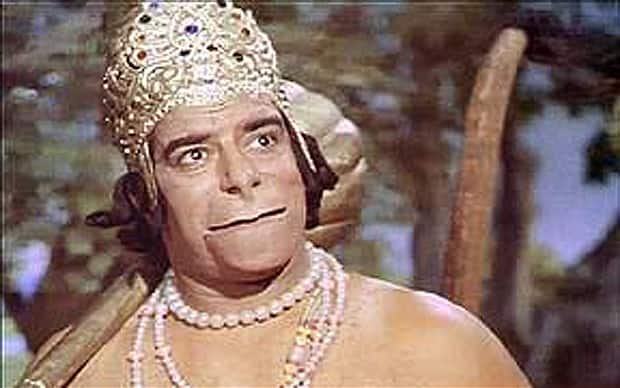 ਦਾਰਾ ਸਿੰਘ ਨੇ ਪਹਿਲਵਾਨੀ ਨਾਲ ਫ਼ਿਲਮਾਂ 'ਚ ਵੀ ਕੰਮ ਕੀਤਾ। ਇਸ ਖੇਤਰ 'ਚ ਵੀ ਦਾਰਾ ਸਿੰਘ ਨੇ ਸਾਰਿਆਂ ਨੂੰ ਪਛਾੜ ਦਿੱਤਾ। 80 ਦੇ ਦਹਾਕੇ 'ਚ ਦੂਰਦਰਸ਼ਨ 'ਤੇ ਪ੍ਰਸਾਰਤ ਕੀਤੇ 'ਰਮਾਇਣ' ਸੀਰੀਅਲ ਨੇ ਉਨ੍ਹਾਂ ਨੂੰ ਪ੍ਰਸਿੱਧੀ ਦੇ ਸਿਖਰ 'ਤੇ ਪਹੁੰਚਾ ਦਿੱਤਾ। ਉਨ੍ਹਾਂ ਨੂੰ ਹਨੂੰਮਾਨ ਵਾਂਗ ਪੂਜਿਆ ਜਾਂਦਾ ਸੀ।