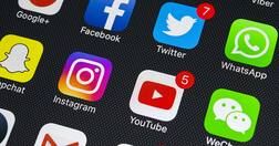 ਖ਼ਤਰਨਾਕ ਹੋ ਸਕਦਾ ਹਰ ਸਮੇਂ ਫੇਸਬੁੱਕ, ਵ੍ਹੱਟਸਐਪ ਸਣੇ ਸੋਸ਼ਲ ਮੀਡੀਆ ਦਾ ਇਸਤੇਮਾਲ, ਜਾਣੋ ਕਿਵੇਂ