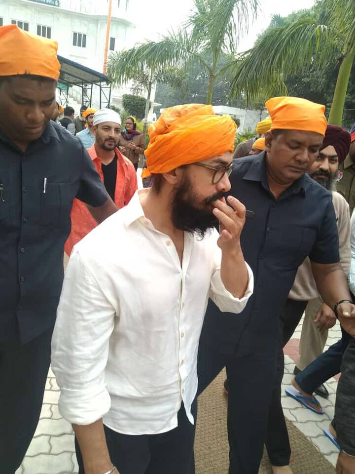 ਦਰਅਸਲ ਆਮਿਰ ਖ਼ਾਨ ਆਪਣੀ ਆਉਣ ਵਾਲੀ ਫ਼ਿਲਮ 'ਲਾਲ ਸਿੰਘ ਚੱਢਾ' ਦੀ ਸ਼ੂਟਿੰਗ ਲਈ ਇੱਥੇ ਪਹੁੰਚੇ ਹਨ। ਆਮਿਰ ਨੇ ਇਸ ਲਈ ਪਿੰਡ ਦੇ ਬਾਹਰ ਖੇਤਾਂ 'ਚ ਸੈੱਟ ਤਿਆਰ ਕੀਤਾ ਹੈ। ਆਮਿਰ ਸਣੇ ਪੂਰੀ ਟੀਮ ਇੱਥੇ ਸ਼ੂਟਿੰਗ 'ਚ ਰੁੱਝੀ ਹੋਈ ਹੈ।