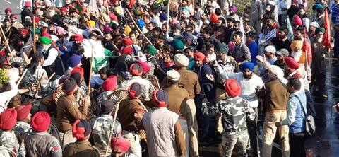 ਸਿੱਖਿਆ ਮੰਤਰੀ ਤੋਂ ਨੌਕਰੀ ਮੰਗਣ ਗਏ ਬੇਰੁਜ਼ਗਾਰਾਂ ਦਾ ਬੇਰਹਿਮੀ ਨਾਲ ਕੁਟਾਪਾ