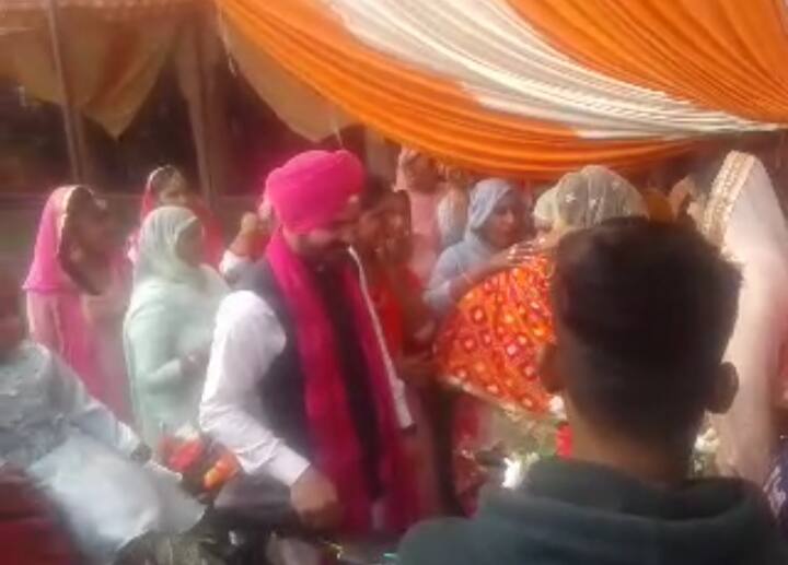 ਸਵੇਰੇ ਗੱਗੀ ਆਪਣੀ ਹਮਸਫ਼ਰ ਨੂੰ ਲੈਣ ਲਈ ਮੌੜ ਘੁੰਮਣ ਭਾਈ ਦੇਸਾ ਭੈਣੀ ਬਾਘਾ ਹੋ ਕੇ ਪਿੰਡ ਠੂਠਿਆਂਵਾਲੀ 20 ਕਿਲੋਮੀਟਰ ਦਾ ਸਫਰ ਤੈਅ ਕਰਕੇ ਪਹੁੰਚਿਆ। ਵਾਪਸੀ 'ਤੇ ਵੀ ਉਹ ਆਪਣੇ ਜੀਵਨ ਸਾਥੀ ਨੂੰ ਸਾਈਕਲ 'ਤੇ ਹੀ ਅੱਗੇ ਬਿਠਾ ਕੇ ਕੁਦਰਤ ਨੂੰ ਬਚਾਉਣ ਦੀਆਂ ਬਾਤਾਂ ਪਾਉਂਦਾ ਪਿੰਡ ਰਾਮਨਗਰ ਪਹੁੰਚਿਆ।