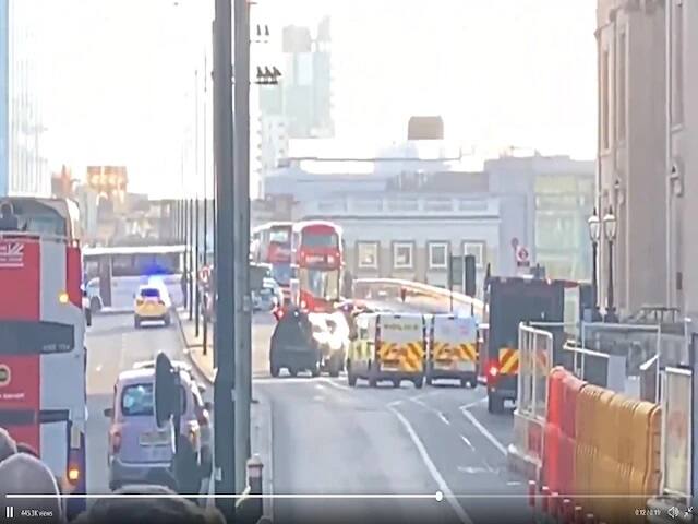 london-gunfire-on-bridge-police-cordoned-doubtful-man ਲੰਦਨ ਬ੍ਰਿਜ ‘ਤੇ ਗੋਲ਼ੀਬਾਰੀ, ਕਈ ਲੋਕ ਜ਼ਖ਼ਮੀ