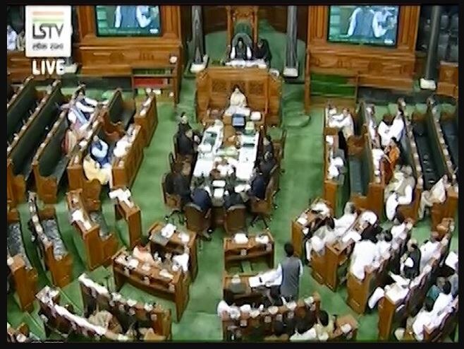 modi government introduced bill for changes in arms act in lok sabha ਹਵਾਈ ਫਾਇਰਿੰਗ ਕਰਨ ਵਾਲਿਆਂ ਦੀ ਹੁਣ ਖੈਰ ਨਹੀਂ, ਆਰਮਜ਼ ਐਕਟ ‘ਚ ਬਦਲਾਅ ਮਗਰੋਂ ਹੋ ਸਕਦੀ ਕੈਦ