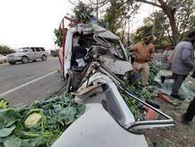 ਜਲੰਧਰ 'ਚ ਭਿਆਨਕ ਹਾਦਸਾ, ਵੇਖੋ ਤਸਵੀਰਾਂ