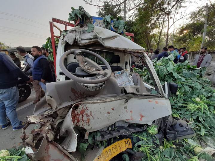 ਬੱਸ ਦਾ ਡਰਾਈਵਰ ਬੱਸ ਛੱਡ ਕੇ ਭੱਜ ਗਿਆ। ਦੋਵੇਂ ਜ਼ਖਮੀਆਂ ਦਾ ਸਿਵਲ ਹਸਪਤਾਲ 'ਚ ਇਲਾਜ ਚੱਲ ਰਿਹਾ ਹੈ।