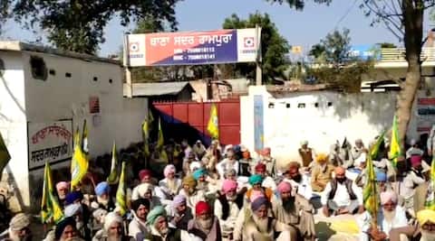 ਲਾਈਵ ਹੋ ਕੇ ਸਪਰੇਅ ਪੀਣ ਵਾਲੇ ਕਿਸਾਨ ਖਿਲਾਫ ਪ੍ਰਦਰਸ਼ਨ, ਮਾਮਲਾ ਦਰਜ ਕਰਨ ਦੀ ਮੰਗ ਲਾਈਵ ਹੋ ਕੇ ਸਪਰੇਅ ਪੀਣ ਵਾਲੇ ਕਿਸਾਨ ਖਿਲਾਫ ਪ੍ਰਦਰਸ਼ਨ, ਮਾਮਲਾ ਦਰਜ ਕਰਨ ਦੀ ਮੰਗ