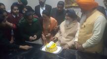 ਬਾਦਲ ਨੇ ਮਨਾਇਆ 94ਵਾਂ ਜਨਮ ਦਿਨ, ਇਸ ਵਾਰ ਨਹੀਂ ਕੀਤਾ ਕੋਈ ਵੱਡਾ ਸਮਾਗਮ