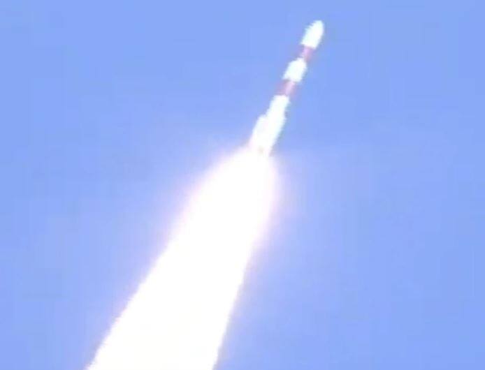 pslvc48-carrying-risat-2br1-satellites-successfully-lifts-off-from-sriharikota ਭਾਰਤ ਦੀ ਅਸਮਾਨ ਤੋਂ ਰਹੇਗੀ ਘੁਸਪੈਠੀਆਂ ਤੇ ਅੱਤਵਾਦੀਆਂ 'ਤੇ ਨਜ਼ਰ