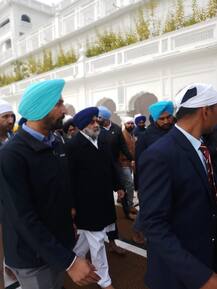 ਪ੍ਰਧਾਨ ਦੀ ਚੋਣ ਤੋਂ ਪਹਿਲਾਂ ਸੁਖਬੀਰ ਬਾਦਲ ਨੇ ਝਾੜੇ ਸੰਗਤਾਂ ਦੇ ਜੋੜੇ