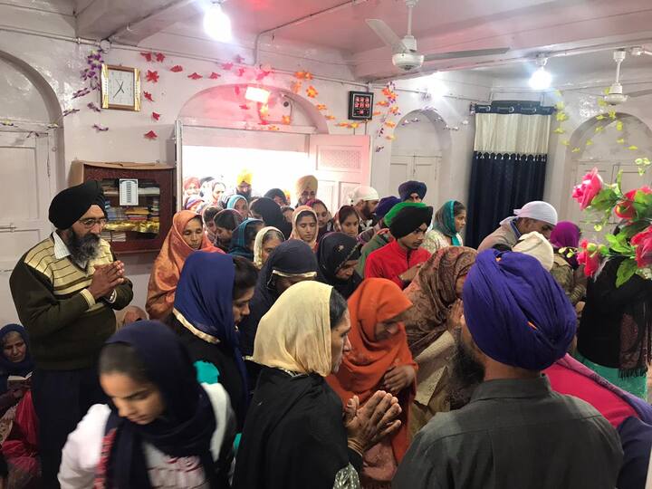 ਅੱਜ ਇਸ ਅਸਥਾਨ 'ਤੇ ਗੁਰਦੁਆਰਾ ਪਰਿਵਾਰ ਵਿਛੋੜਾ ਸਾਹਿਬ ਦੀ ਸ਼ਾਨਦਾਰ ਇਮਾਰਤ ਸੁਸ਼ੋਭਿਤ ਹੈ, ਜੋ ਗੁਰੂ ਜੀ, ਉਨ੍ਹਾਂ ਦੇ ਪਰਿਵਾਰ ਦੇ ਨਾਲ-ਨਾਲ ਅਨੇਕਾਂ ਸਿੰਘਾਂ ਦੇ ਇਤਿਹਾਸ ਪ੍ਰਤੀ ਗਵਾਹੀ ਭਰਦੀ ਹੈ। ਕੁਰਬਾਨੀਆਂ ਭਰੇ ਇਤਿਹਾਸ ਸਬੰਧੀ ਸਰਸਾ ਨੰਗਲ ਸਥਿਤ ਗੁਰਦੁਆਰਾ ਪਰਿਵਾਰ ਵਿਛੋੜਾ ਸਾਹਿਬ ਵਿਖੇ ਹਰੇਕ ਵਰ੍ਹੇ ਸ਼ਹੀਦੀ ਜੋੜ ਮੇਲ ਭਰਦਾ ਹੈ।