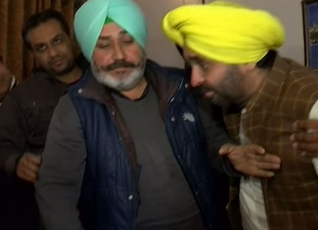 Bhagwant Mann fight with journalists over media questions in press conference