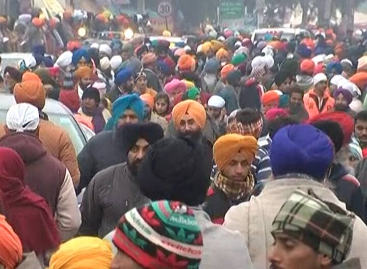 28 ਦਸੰਬਰ ਨੂੰ ਸਵੇਰੇ 8.30 ਵਜੇ ਸ਼੍ਰੀ ਅਖੰਡ ਪਾਠ ਸਾਹਿਬ ਜੀ ਦੇ ਭੋਗ ਪਾਏ ਜਾਣਗੇ। ਵਿਸ਼ਾਲ ਨਗਰ ਕੀਰਤਨ 9 ਵਜੇ ਦੇ ਕਰੀਬ ਗੁਰਦੁਆਰਾ ਸ੍ਰੀ ਫਤਹਿਗੜ੍ਹ ਸਾਹਿਬ ਤੋਂ ਰਵਾਨਾ ਹੋਵੇਗਾ, ਜੋ ਕਿ ਗੁਰਦੁਆਰਾ ਸ੍ਰੀ ਜੋਤੀ ਸਵਰੂਪ ਸਾਹਿਬ ਵਿਖੇ ਆ ਕੇ ਸੰਪੂਰਨ ਹੋਵੇਗਾ।