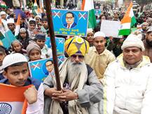 ਸੀਏਏ ਖਿਲਾਫ ਸੜਕਾਂ 'ਤੇ ਉਤਰੇ ਲੋਕਾਂ ਨੇ ਕੀਤੀ ਜੰਮਕੇ ਨਾਅਰੇਬਾਜ਼ੀ