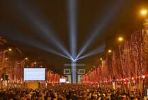 2020 ਦਾ ਸ਼ਾਨਦਾਰ ਆਗਾਜ਼, ਆਤਿਸ਼ਬਾਜ਼ੀ ਨਾਲ ਚਮਕ ਉਠਿਆ ਅਸਮਾਨ, ਵੇਖੋ ਖੁਬਸੂਰਤ ਤਸਵੀਰਾਂ