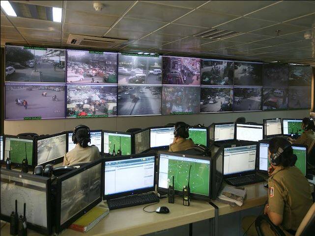 ਸਾਵਧਾਨ! ਪੁਲਿਸ ਨਹੀਂ ਸੀਸੀਟੀਵੀ ਕੈਮਰੇ ਕੱਟ ਰਹੇ ਚਲਾਨ, ਟ੍ਰੈਫਿਕ ਪੁਲਿਸ ਨਾਲੋਂ ਢਾਈ ਗੁਣਾਂ ਅੜਿੱਕੇ CCTV Camera's cut more Challan than traffic police in Delhi ਸਾਵਧਾਨ! ਪੁਲਿਸ ਨਹੀਂ ਸੀਸੀਟੀਵੀ ਕੈਮਰੇ ਕੱਟ ਰਹੇ ਚਲਾਨ, ਟ੍ਰੈਫਿਕ ਪੁਲਿਸ ਨਾਲੋਂ ਢਾਈ ਗੁਣਾਂ ਅੜਿੱਕੇ